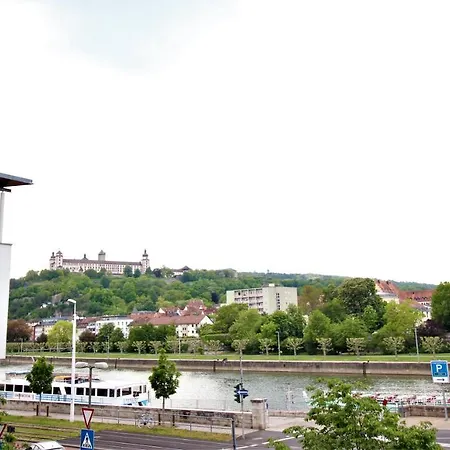 Luxury - View Of River And Castle *